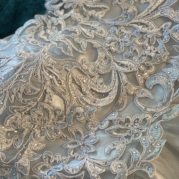 It’s a dama dress for a quince. - Picture 3 of 3